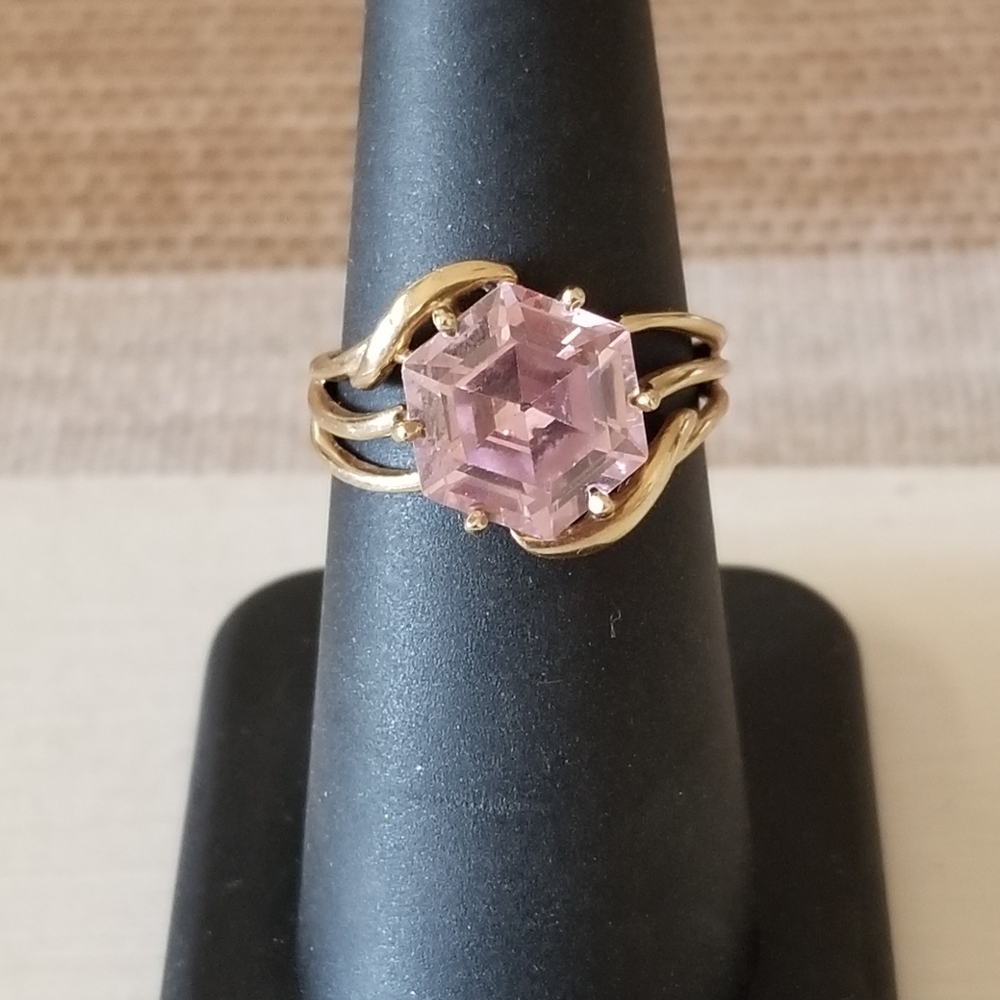 10K Gold CZ Statement Ring - Picture 4 of 11